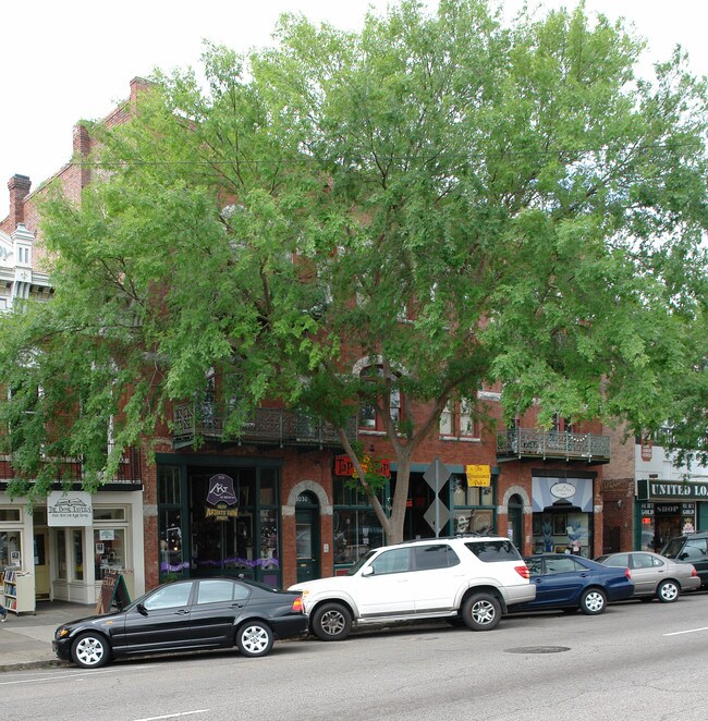1028 Broad St in Augusta, GA - Building Photo - Building Photo