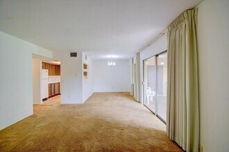 931 Country Club Dr SE in Rio Rancho, NM - Building Photo - Building Photo