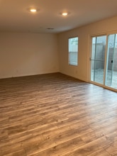 378 Yellow Finch Ln in Henderson, CA - Building Photo - Building Photo