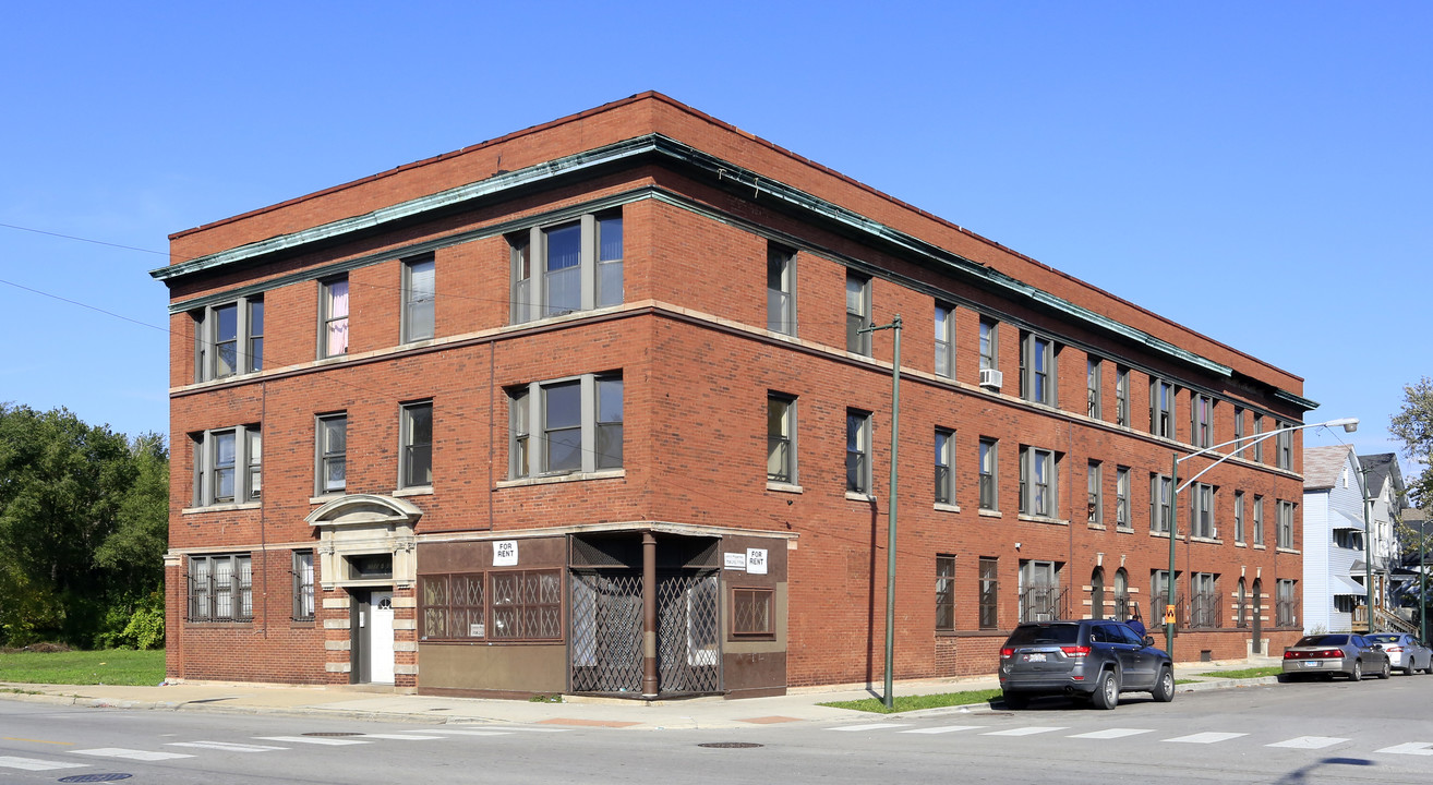 5046 S Laflin St in Chicago, IL - Foto de edificio