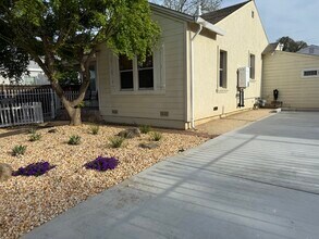3718 16th Ave in Sacramento, CA - Building Photo - Building Photo