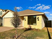 1511 Eagles Ln in Laredo, TX - Foto de edificio - Building Photo