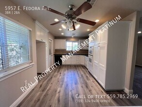 5957 E Fedora Ave in Fresno, CA - Building Photo - Building Photo