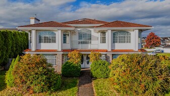 3217 Mallard St in Abbotsford, BC - Building Photo