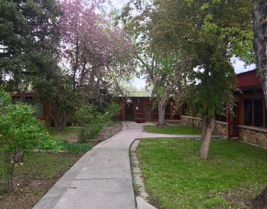 624 Washakie St in Lander, WY - Building Photo