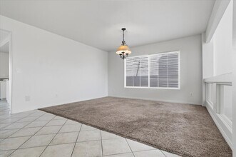 8228 Fawn Brook Ct in Las Vegas, NV - Building Photo - Building Photo