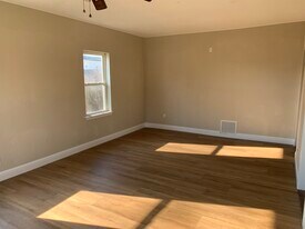 111 Lincoln Ave in Union, MO - Building Photo