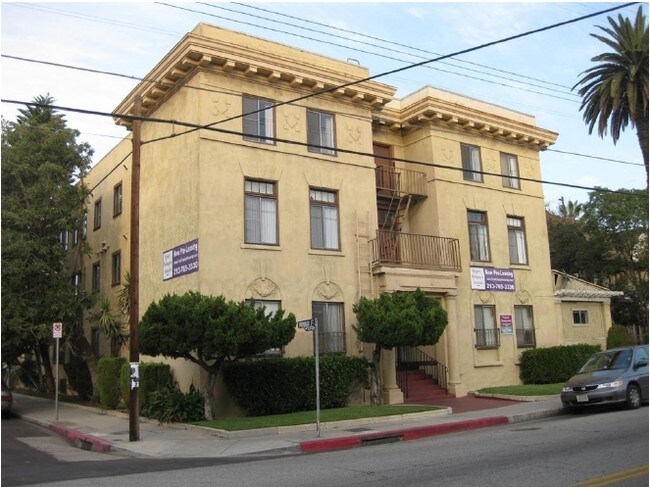 841 W 23rd St in Los Angeles, CA - Foto de edificio - Building Photo