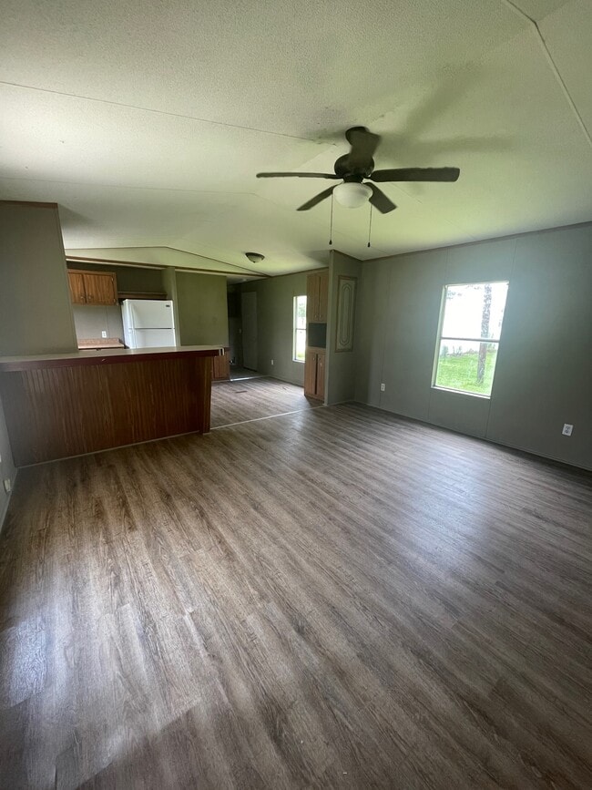 1484 Joe Miller Rd in Lake Charles, LA - Building Photo - Building Photo