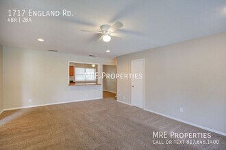 1717 England Rd in Arlington, TX - Building Photo - Building Photo