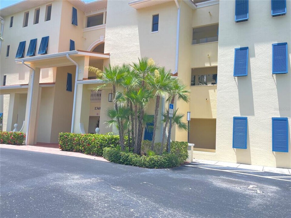 1340 Rock Dove Ct in Punta Gorda, FL - Building Photo