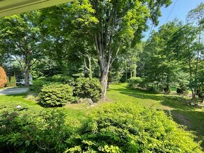 324 Harbor Rd in Fairfield, CT - Building Photo - Building Photo