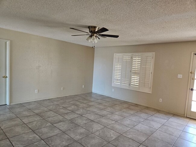 6191 E 43rd St in Yuma, AZ - Building Photo - Building Photo