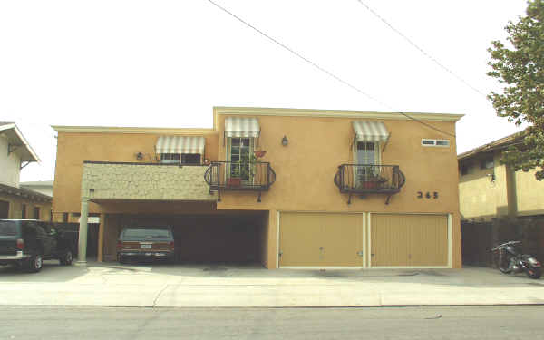 Molino Avenue Apartments in Long Beach, CA - Foto de edificio - Building Photo