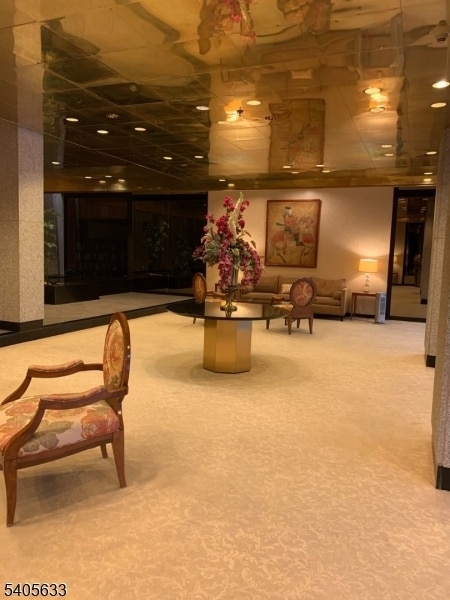 2 Claridge Dr in Verona, NJ - Building Photo - Building Photo