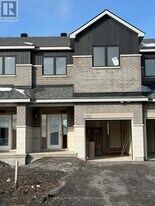 705 Montrichard Rd in Ottawa, ON - Building Photo