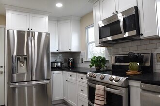 2346 Pine St in Whitehall, PA - Building Photo - Building Photo