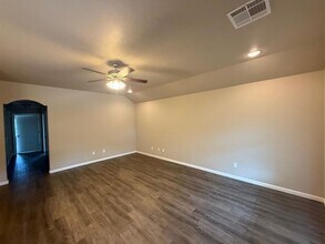 8809 SW 55th St in Oklahoma City, OK - Building Photo - Building Photo
