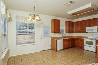 5631 Arcadia Park in San Antonio, TX - Building Photo - Building Photo