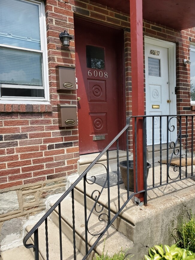 6008 N 12th St, Unit Unit 1 in Philadelphia, PA - Foto de edificio - Building Photo