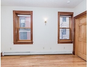 97 Myrtle St in Boston, MA - Building Photo - Building Photo