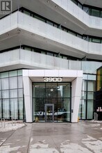 3900 Confederation Pkwy in Mississauga, ON - Building Photo - Building Photo