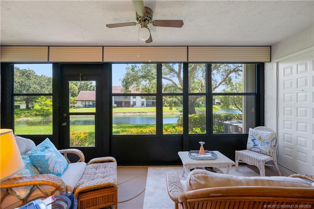3450 SE Martinique Trce in Stuart, FL - Foto de edificio