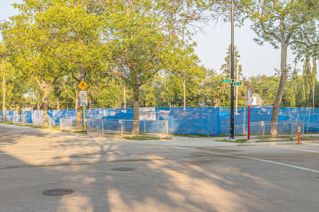 13809-13827 109 Ave NW in Edmonton, AB - Building Photo - Building Photo