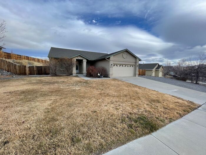 20997 9 Mile Ct in Reno, NV - Building Photo