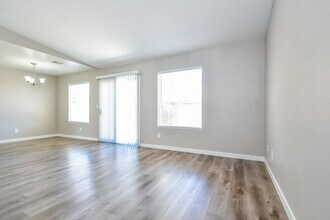 2920 Meadow Flower Ave in North Las Vegas, NV - Building Photo - Building Photo