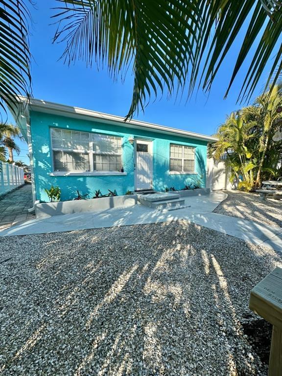 346 Boca Ciega Dr in Madeira Beach, FL - Building Photo - Building Photo