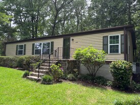 1173 N McDonough Rd in Griffin, GA - Building Photo