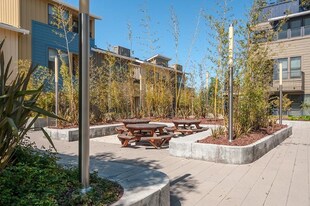 838 Altaire Walk in Palo Alto, CA - Building Photo