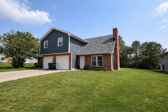 property at 1916 Mirtle Grove Ct