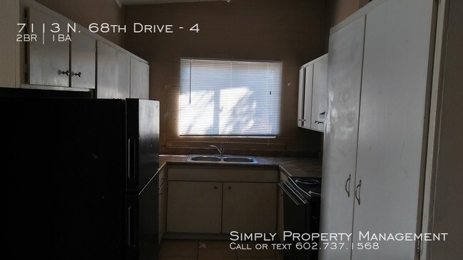 7113 N 68th Dr-Unit -4 in Glendale, AZ - Building Photo - Building Photo