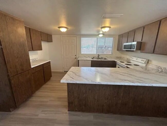 property at 9312 N 74th Dr