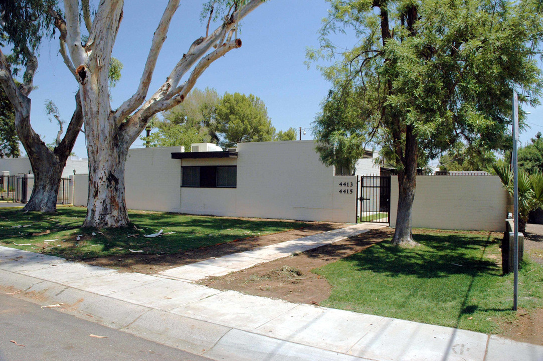 Monterey Apartments in Phoenix, AZ - Building Photo