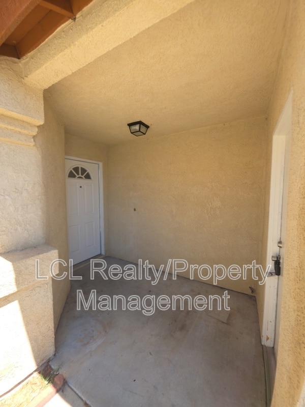 322 Flicker Way in Perris, CA - Building Photo - Building Photo