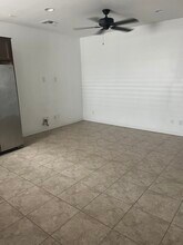 2216 W Donner Dr, Unit Casita in Phoenix, AZ - Building Photo - Building Photo