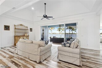 2202 Grove Dr in Naples, FL - Building Photo - Building Photo