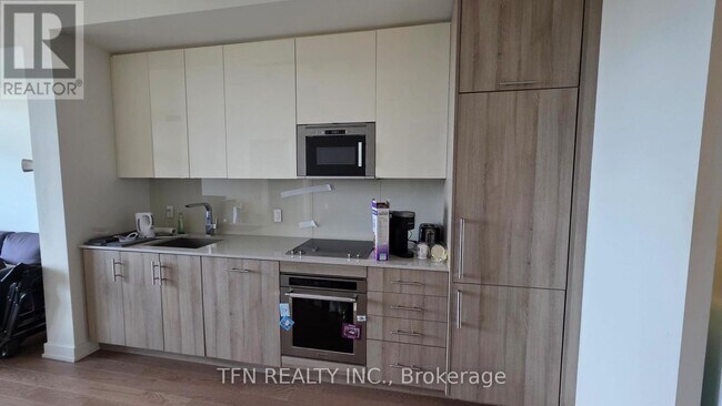 property at 330 Richmond St W