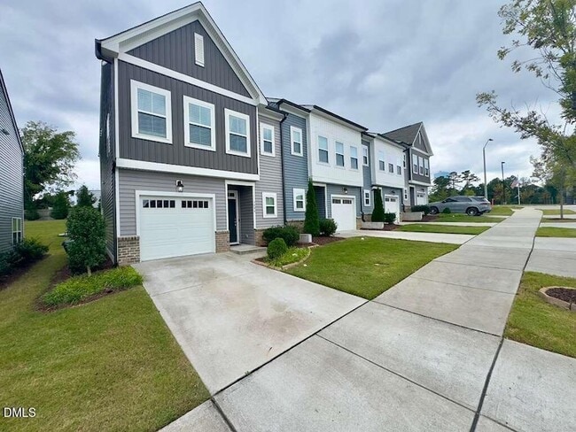 3406 Star Vw Dr in Raleigh, NC - Building Photo - Building Photo