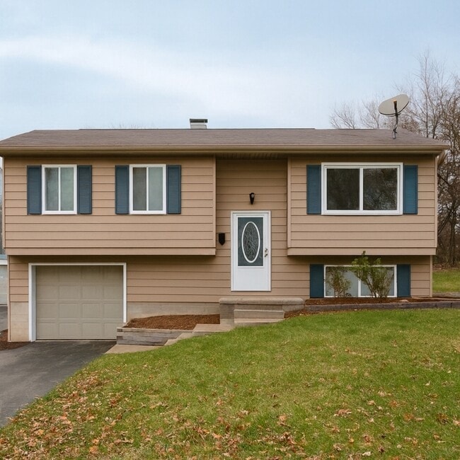 property at 536 Hyatt Ave