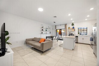 656 SW 12th St in Florida City, FL - Building Photo - Building Photo