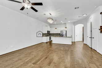 1507 Peyton Oaks Pl in Houston, TX - Building Photo - Building Photo