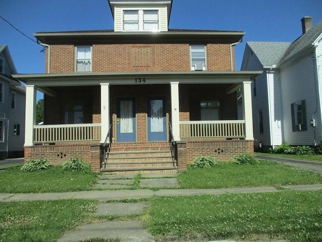 property at 134 N 10th St