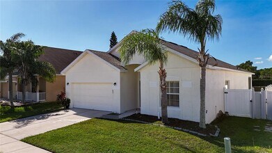 607 Hacienda Cir in Kissimmee, FL - Building Photo - Building Photo