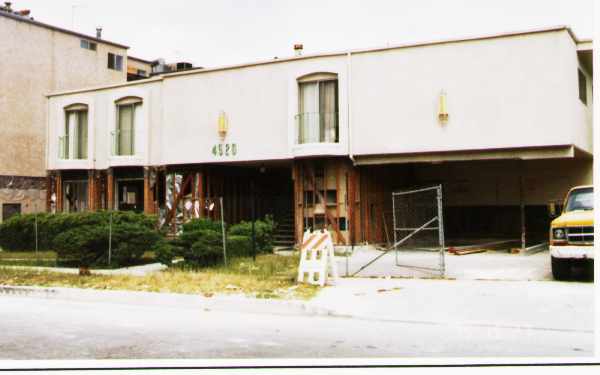 4510-4520 Colbath Ave in Sherman Oaks, CA - Building Photo - Building Photo