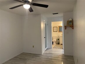 4377 Tahitian Gardens Cir in Holiday, FL - Building Photo - Building Photo