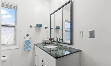 304 N 35th Ave in Yakima, WA - Building Photo - Building Photo